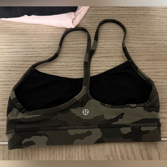 Lululemon Camo Sports Bra size 4 - Picture 2 of 2